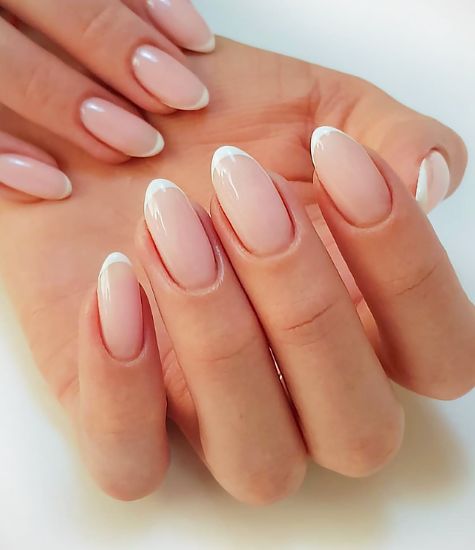 gel manicure in Glasgow gel manicure in Glasgow