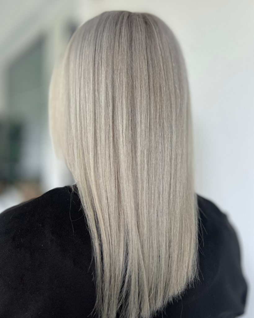 Blonde Hair After Holidays (3)