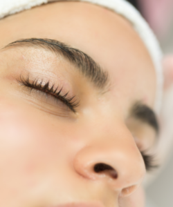 lashes and brows (1)